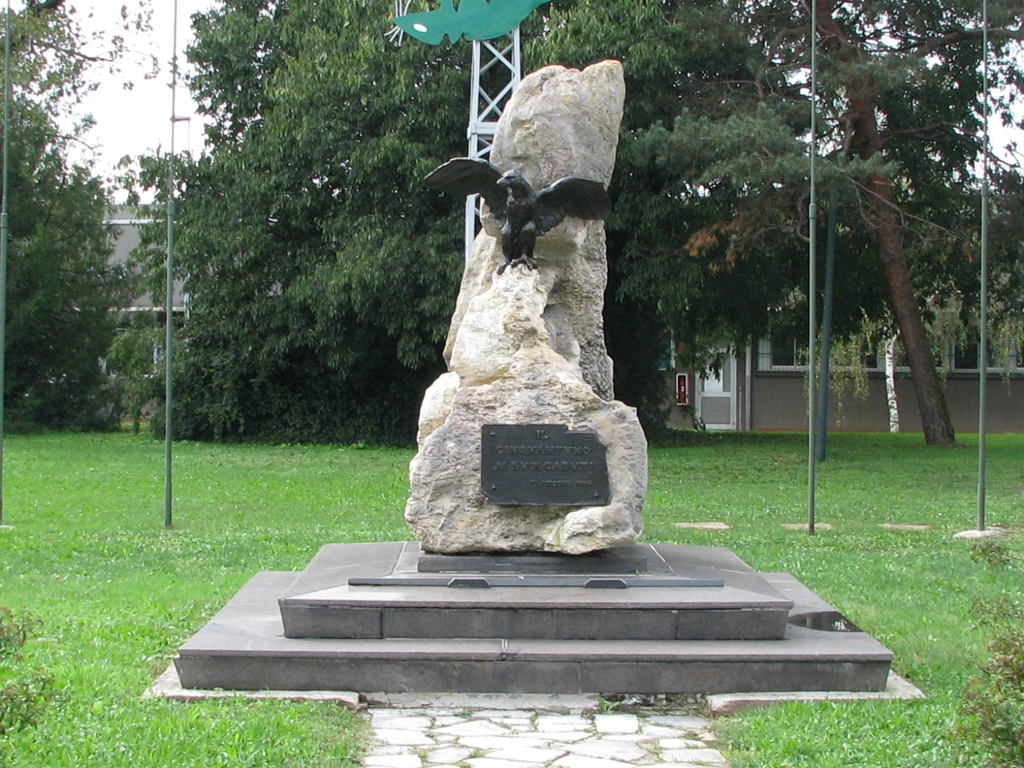 Statua del 51° stormo di Istrana