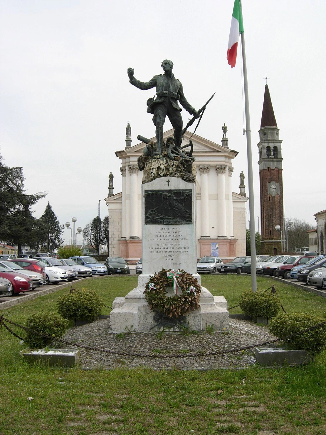 Monumento ai caduti di Loria
